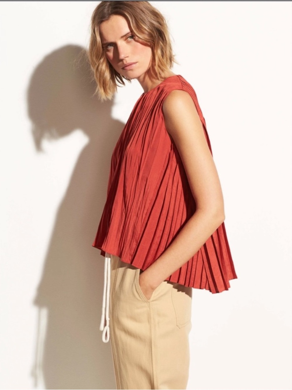 Vince Pleated Crinkled Sleeveless Top in Rust Red Size XS